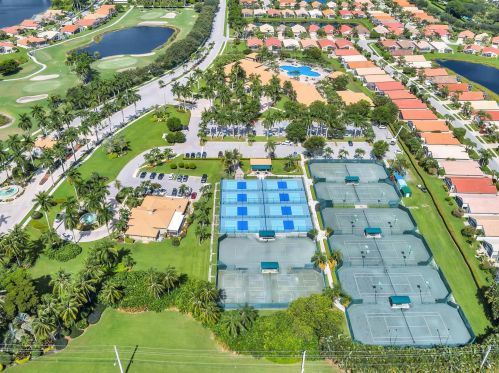 6840 Lismore Ave, Boynton Beach FL  33437-6441 exterior