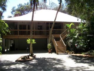 7837 Leewynn Ct, Sarasota, FL 34240-9633