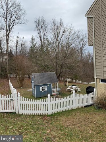 15497 Marsh Overlook Dr, Woodbridge, VA 22191-3778