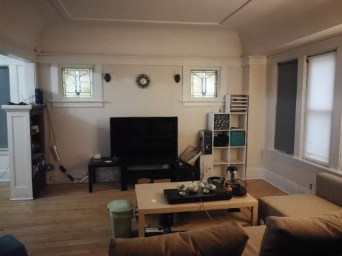 3328 Cramer St, Milwaukee, WI 53211-3008