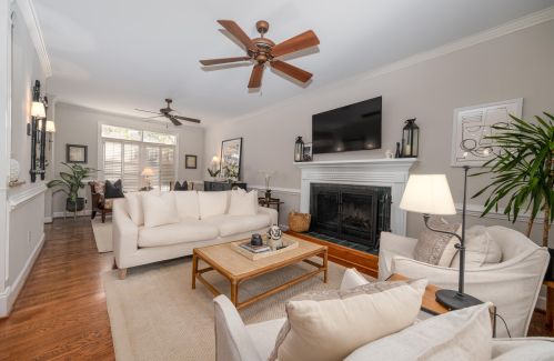 1328 Southlake Dr, Mount Pleasant SC  29464-7441 exterior