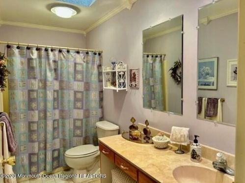 1768 Woodside Rd, Lacey NJ  08731-3360 exterior