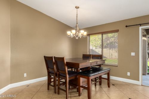 8356 Berridge Ln, Glendale AZ  85305-2555 exterior