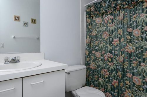 5 Hudson Watch Dr, Crotonville NY  10562-2439 exterior