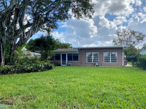 229 24th Ave, Boynton Beach, FL 33435-7638