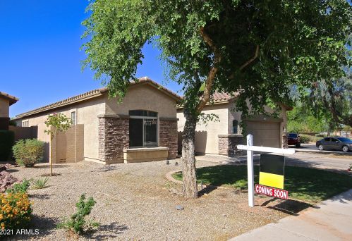 970 Leo Pl, Chandler, AZ 85249-3639