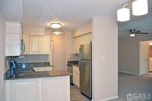 311 Green Hollow Dr, Iselin NJ  08830-2922 exterior