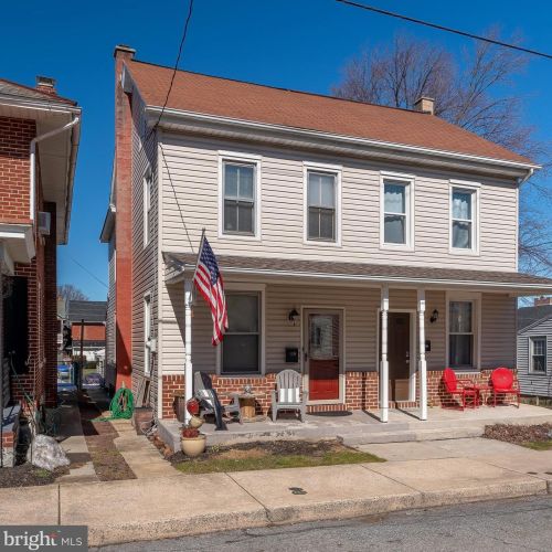 118 Grant St, Ephrata, PA 17522-2210