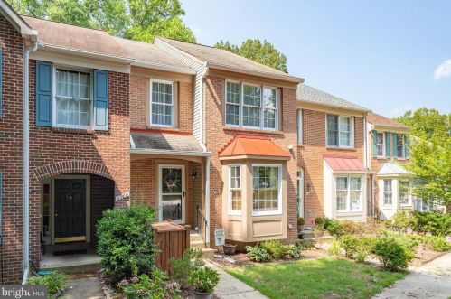 11698 Melcombe Ct, Woodbridge, VA 22192-1081