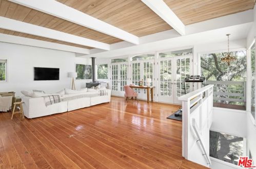 1145 Old Topanga Cyn Rd, Topanga CA  90290-3825 exterior