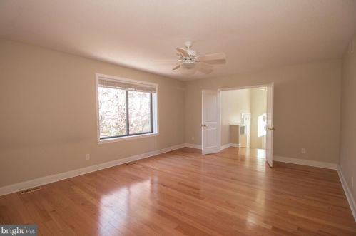 501 Sayre Dr, Princeton NJ  08540-5855 exterior