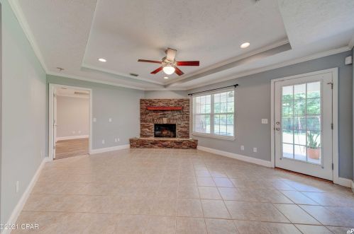 4041 Zinnia Dr, Sunny Hills, FL 32428-8009