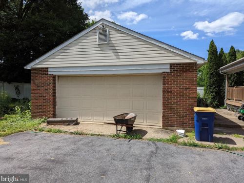 18 Sinclair Rd, Navy Sup Dpt, PA 17055-4050