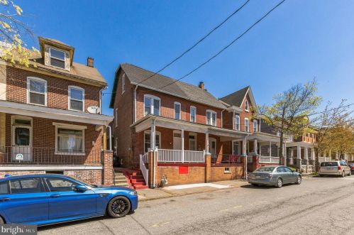 21 3rd St, Pottstown, PA 19464-5207