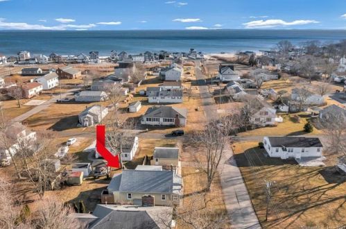 50 Corsino Ave, Lyme, CT 06371-2423