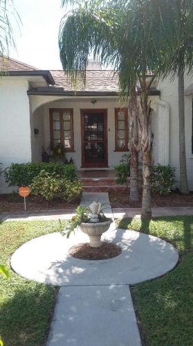 416 Westwood Rd, West Palm Beach, FL 33401-7934