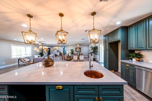 3626 Wescott Dr, Glendale AZ  85308-2332 exterior