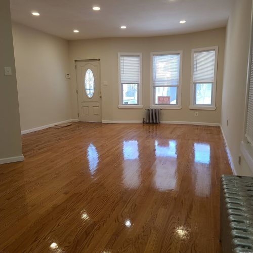 88-04 104th St, Jamaica, NY 11418-1121
