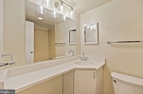 950 25th St, Washington DC  20037-2137 exterior