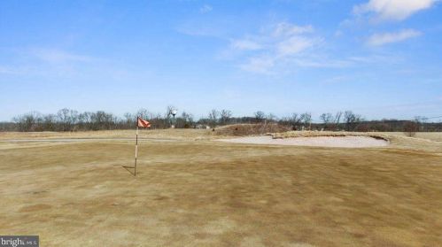 101 Brookside Ln, Gettysburg PA  17325-2026 exterior