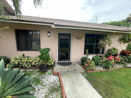 2691 Ida Way, West Palm Beach, FL 33415-7442