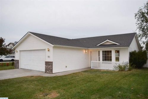 1223 Beech Ave, Pasco, WA 99301-4329