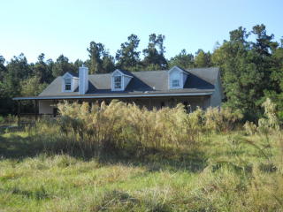 49 Greenfield Ln, Walterboro, SC 29488-9356