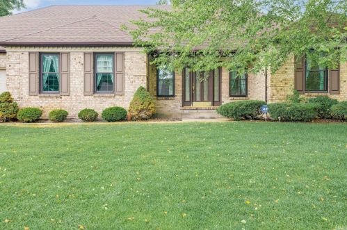 51851 Lake Knoll Ct, Granger, IN 46530-7080