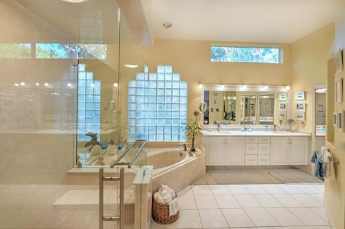 2585 Spruce Creek Blvd, Daytona Beach FL  32128-6787 exterior