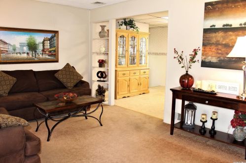 808 Windmill Ave, Babylon, NY 11704-4413