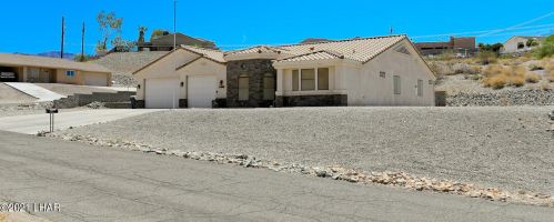 3688 Shiawassee Dr, Lake Havasu City, AZ 86404-3500
