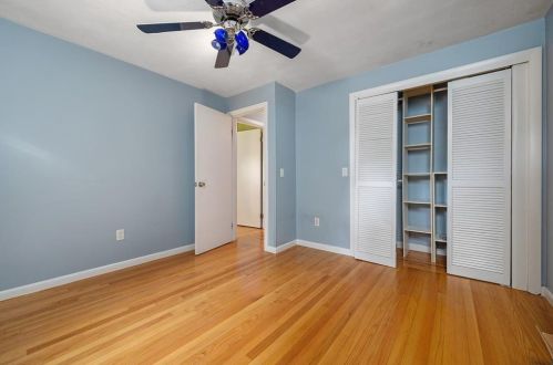 6 Kennedy Dr, Coventry RI 02816-5214 exterior