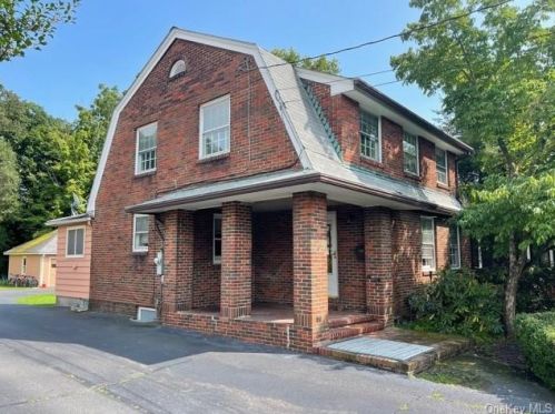 140 Main St, Port Jervis NY  12771-2114 exterior