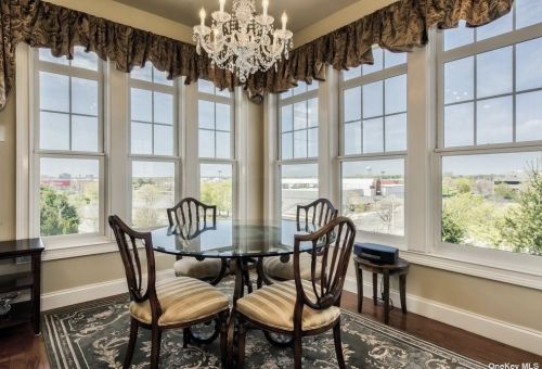 131 Roosevelt Way, Westbury NY  11590-6668 exterior