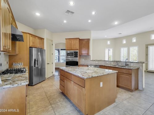 8494 Gilded Perch Dr, Scottsdale AZ 85255-9181 exterior