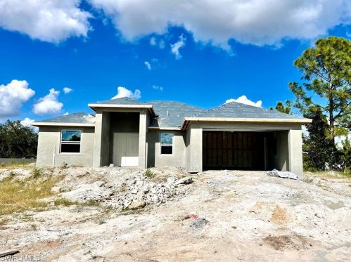 3204 42nd St, Lehigh Acres, FL 33976-4774