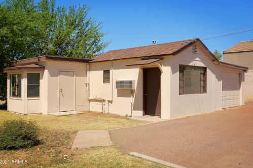8750 7th Ave, Phoenix AZ 85007-1703 exterior