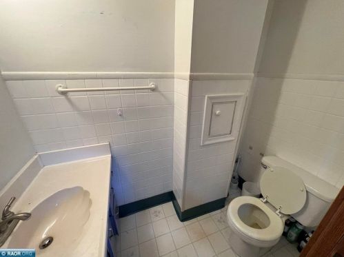 2109 4th Ave, Hibbing MN  55746-1517 exterior