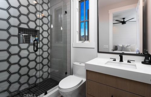 12 Clearview, Newport Beach CA  92657-1518 exterior