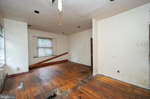 568 Spruce St, Camden NJ  08103-2131 exterior