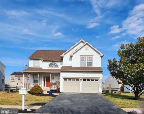 21 Lotus Cir, Bear, DE 19701-6315