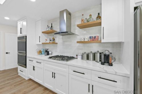 3659 Moultrie Ave, San Diego CA 92117-5619 exterior