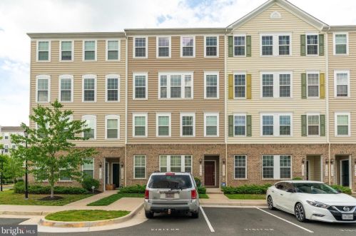 14801 Mason Creek Cir, Woodbridge, VA 22191-3319