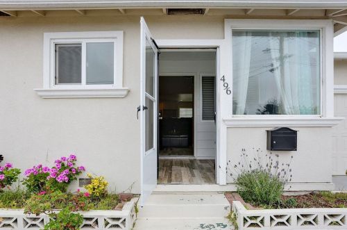 496 Jean Cir, Marina, CA 93933-4012