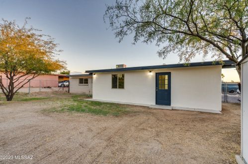 9301 29th St, Tucson AZ  85710-8015 exterior