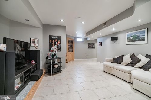 1801 Arbor Ct, Jamison PA  18929-1672 exterior