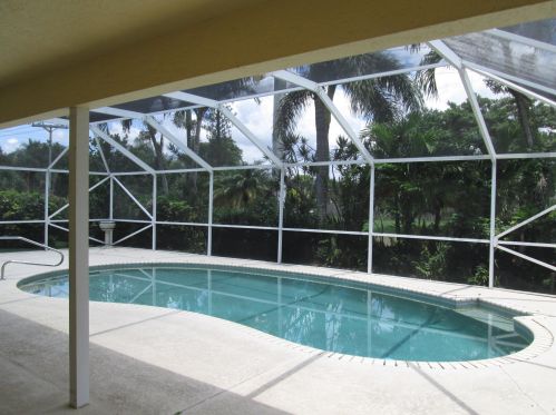 3879 Jonathans Way, Boynton Beach FL  33436-8524 exterior