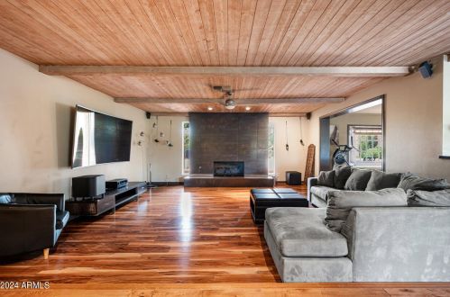 7039 Mcdonald Dr, Scottsdale AZ 85253-5406 exterior