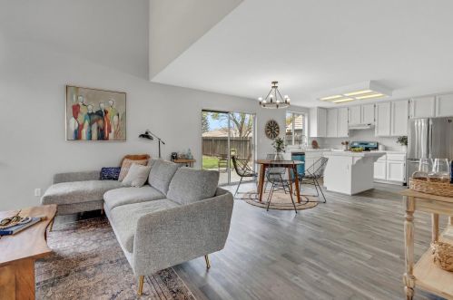 8011 Andante Dr, Citrus Heights CA  95621-1402 exterior