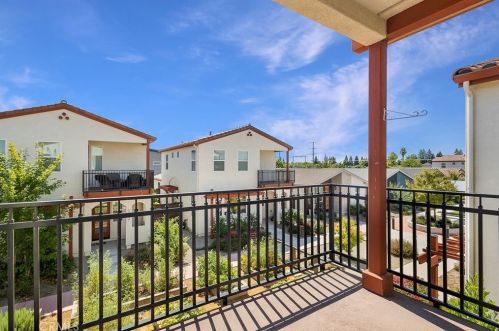 1812 Notre Dame Blvd, Chico CA  95928-6814 exterior